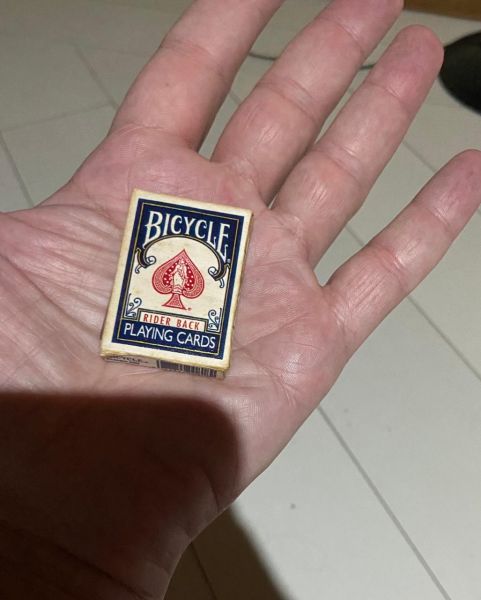 Shrinking Card Box
